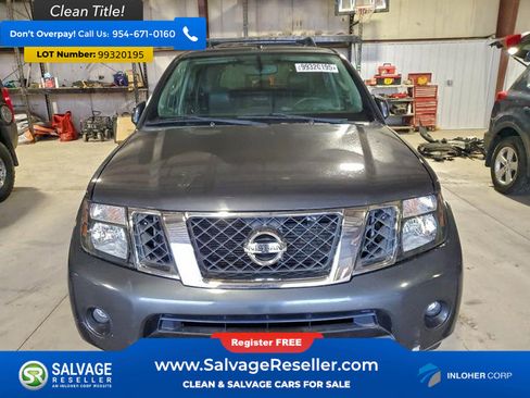 Used 2011 Nissan Pathfinder LE image 7