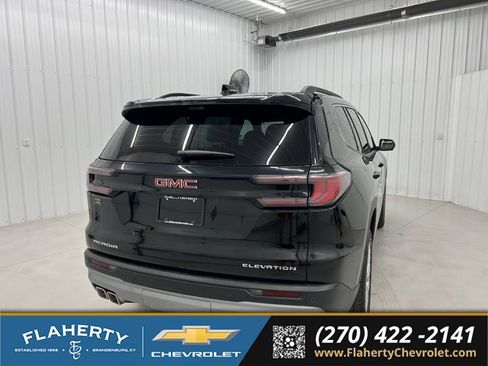 Used 2026 GMC Acadia Elevation w/ Elevation Premium Package FWD image 3