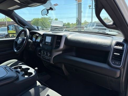 Used 2024 RAM 2500 Tradesman w/ Chrome Appearance Group AWD/4WD image 36