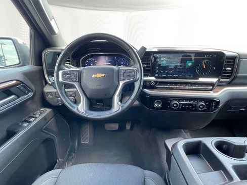 Used 2024 Chevrolet Silverado 1500 LT AWD/4WD image 13