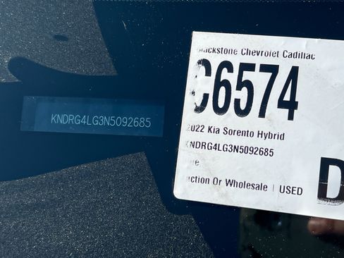 Used 2022 Kia Sorento S FWD image 3