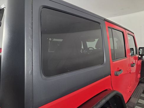 Used 2013 Jeep Wrangler Unlimited Sahara w/ Connectivity Group AWD/4WD image 29