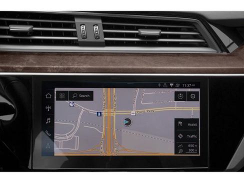 Used 2019 Audi e-tron Prestige w/ Prestige Package AWD/4WD image 16