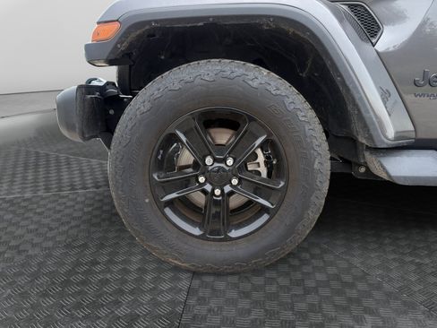 Used 2021 Jeep Wrangler Unlimited Sahara AWD/4WD image 14