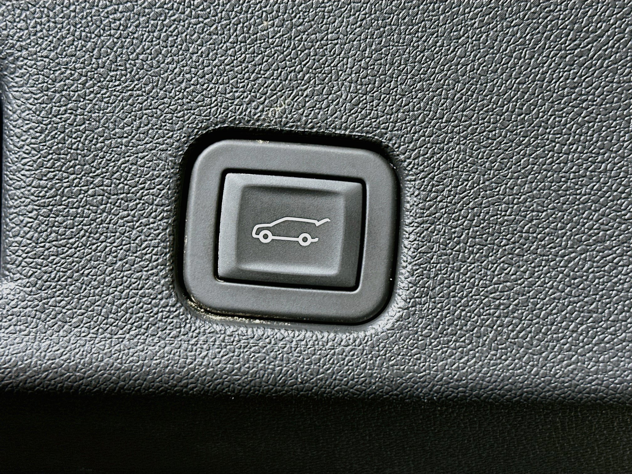Used 2025 Buick Enclave Preferred AWD/4WD image 31