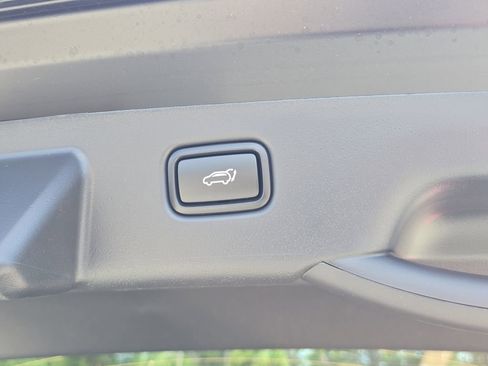 New 2026 Kia Niro EX FWD image 11