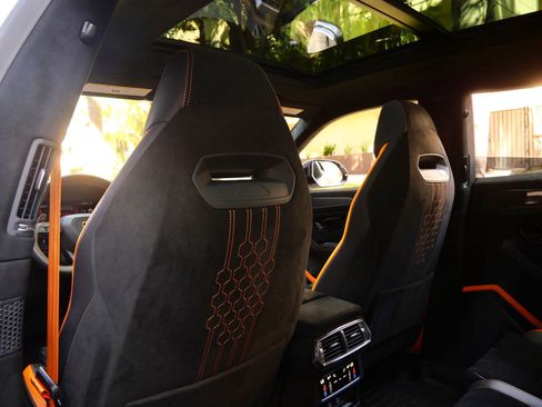 Used 2024 Lamborghini Urus Performante image 33