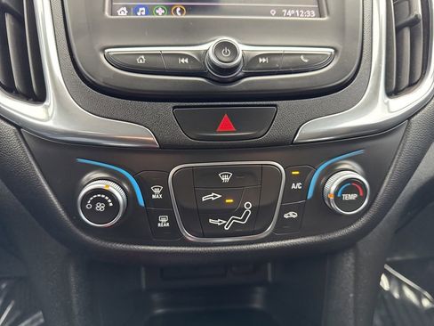 Used 2020 Chevrolet Equinox LT AWD/4WD image 19