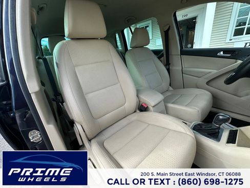 Used 2015 Volkswagen Tiguan SE image 15