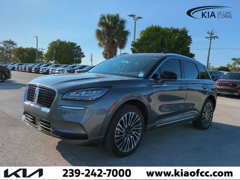 Used 2021 Lincoln Corsair AWD w/ Sport Package image 9