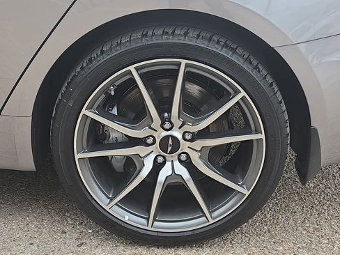 Used 2026 Genesis G70 2.5T image 31