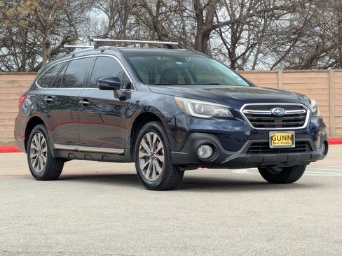 Used 2018 Subaru Outback 2.5i Touring w/ Popular Package #3 image 2
