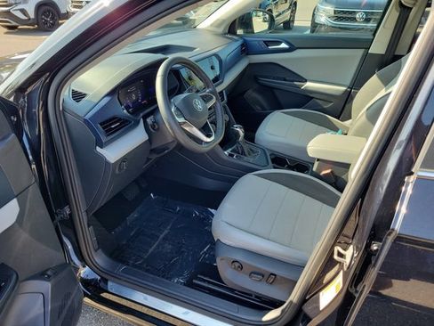 Certified 2023 Volkswagen Taos SE w/ Black Wheel Package FWD image 16