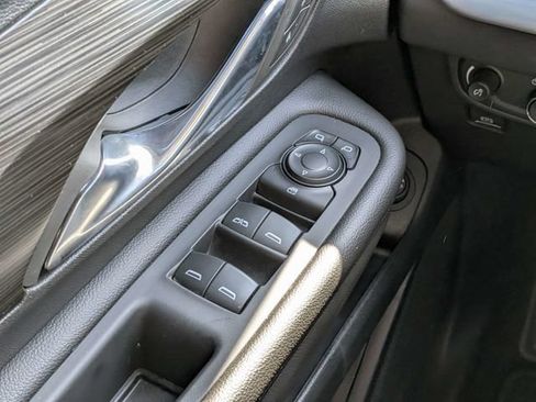 Used 2023 GMC Terrain SLE w/ Driver Convenience Package FWD image 21
