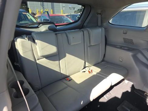 Used 2018 Toyota Highlander XLE AWD/4WD image 15