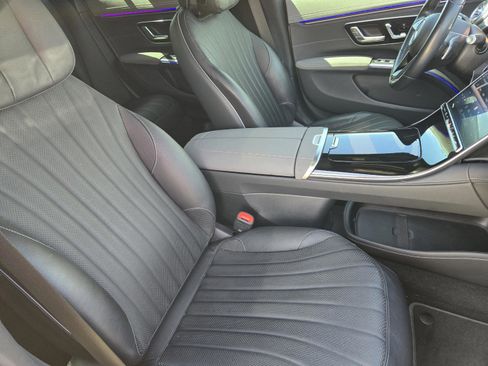 Used 2022 Mercedes-Benz EQS 450+ Sedan image 12