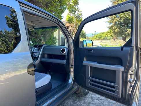 Used 2005 Honda Element EX image 35