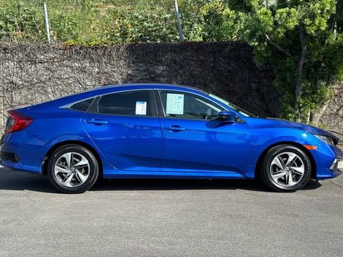 Used 2021 Honda Civic LX image 3