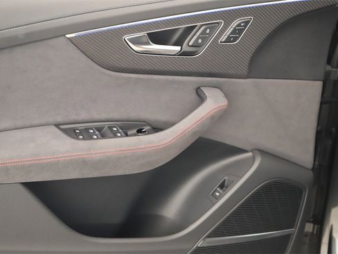 New 2026 Audi RS Q8 performance image 23