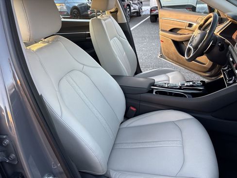 Used 2021 Hyundai Sonata Limited image 22