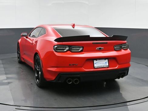 Used 2021 Chevrolet Camaro LT w/ RS Package image 5