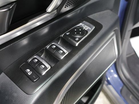 Used 2025 Kia Telluride S AWD/4WD image 13