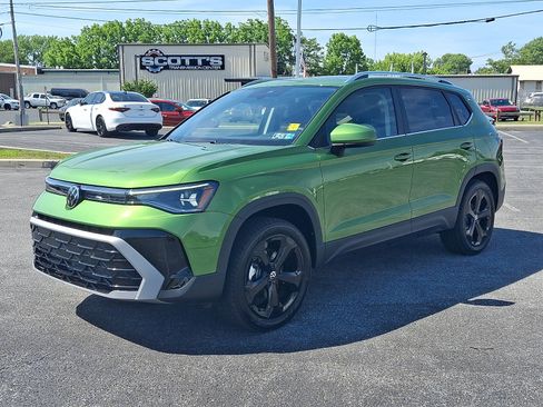 New 2026 Volkswagen Taos SEL AWD/4WD image 3