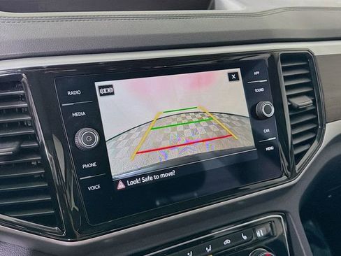 Used 2023 Volkswagen Atlas SE image 16