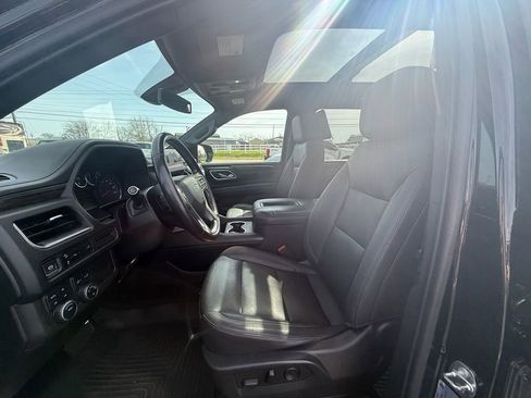 Used 2021 Chevrolet Suburban Z71 w/ Rear Media and Nav Package image 12