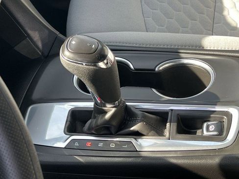 Used 2020 Chevrolet Equinox LS w/ LS Convenience Package image 15