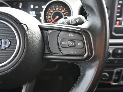 Used 2021 Jeep Wrangler Unlimited Islander image 7