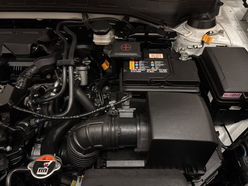 Certified 2025 Hyundai Venue SEL image 25