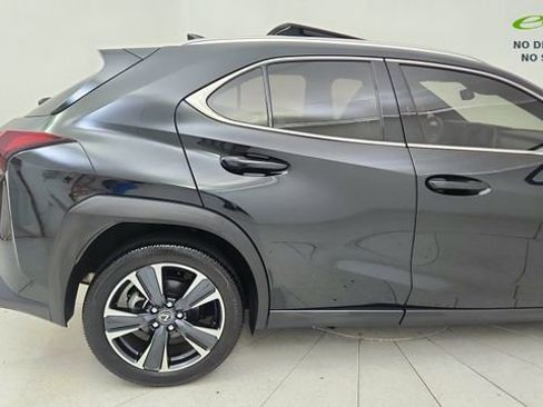 Used 2025 Lexus UX 300h FWD image 12