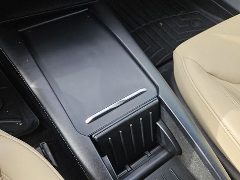 Used 2016 Tesla Model S 75 image 27