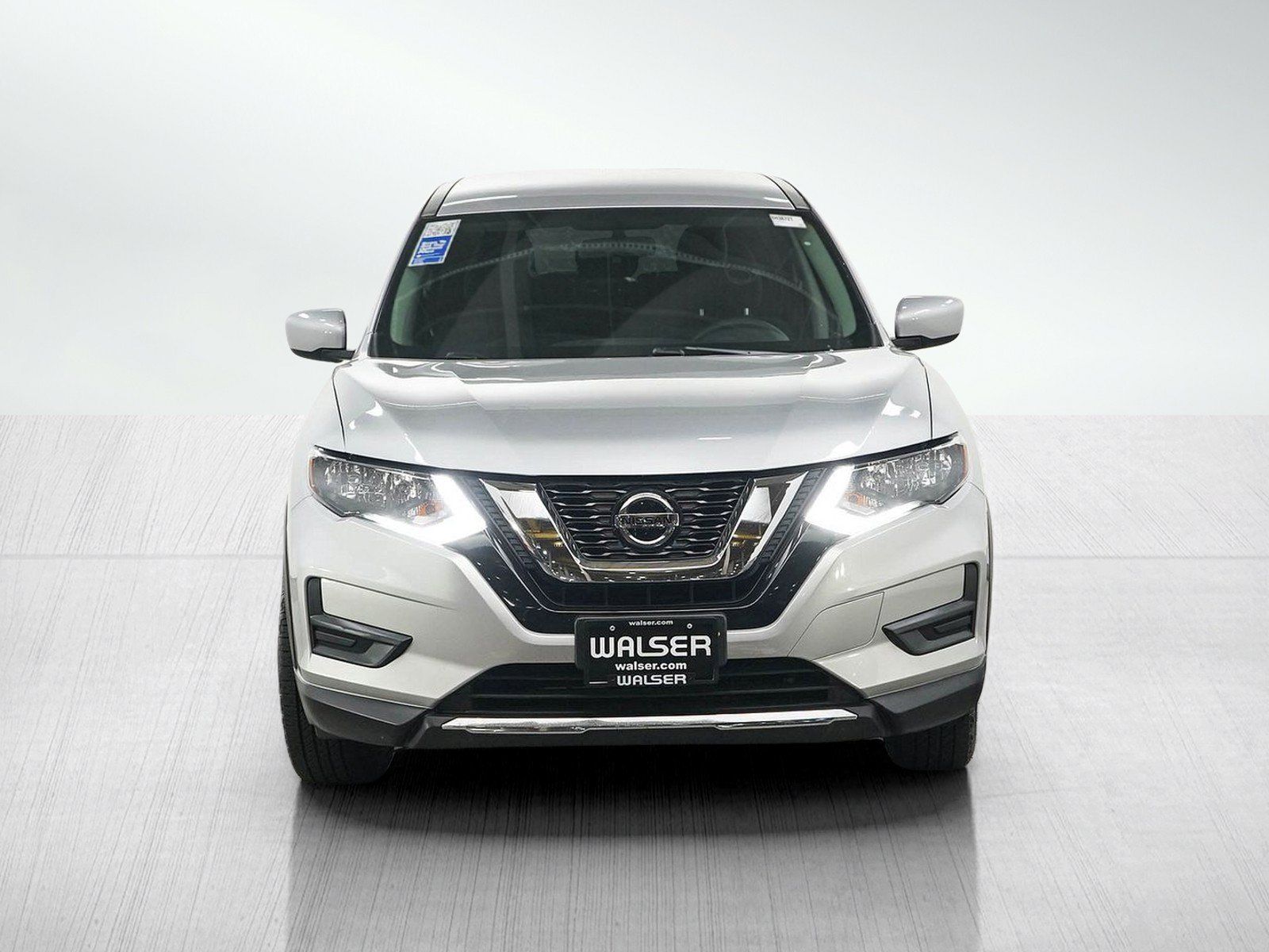 Used 2018 Nissan Rogue S AWD/4WD image 8