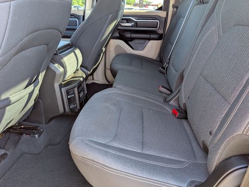 Used 2019 RAM 1500 Big Horn RWD image 14