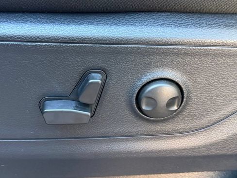 New 2026 RAM 1500 Big Horn AWD/4WD image 17