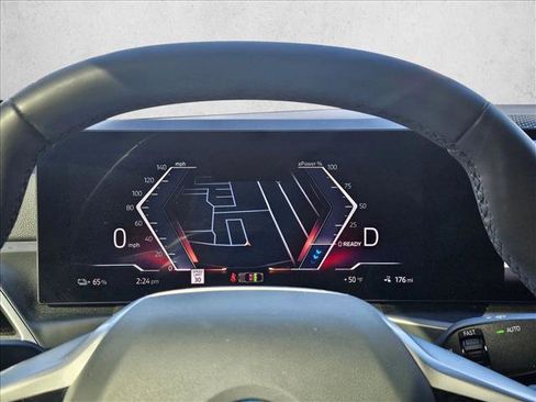 Used 2025 BMW i4 eDrive40 image 17