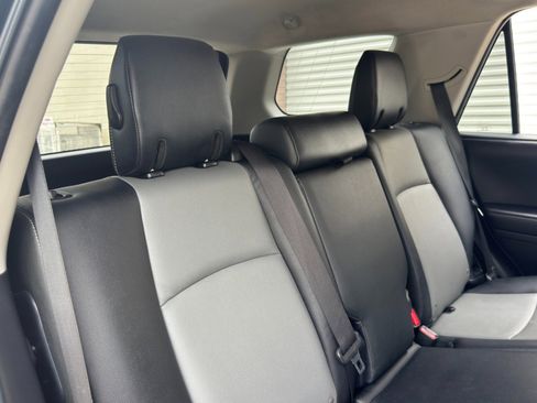 Used 2016 Toyota 4Runner SR5 Premium RWD image 35