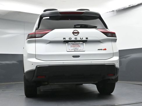 Certified 2025 Nissan Rogue SV AWD/4WD image 28