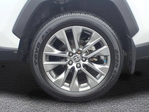 Used 2024 Toyota RAV4 XLE Premium w/ Weather Package AWD/4WD image 10