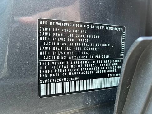 Used 2022 Volkswagen Taos SE FWD image 13