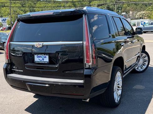 Used 2017 Cadillac Escalade Platinum AWD/4WD image 6