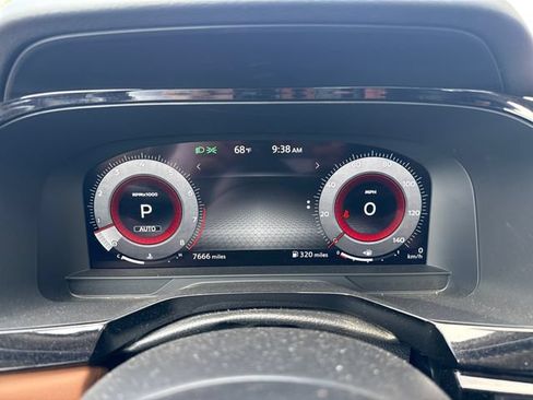 Used 2025 Nissan Pathfinder Platinum AWD/4WD image 6
