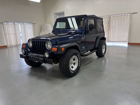 Used 2004 Jeep Wrangler 4WD w/ 30" Tire & Wheel Group image 4