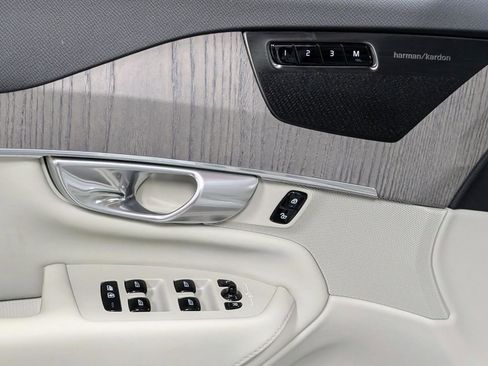 Used 2024 Volvo XC90 T8 Plus w/ Protection Package Premier image 13