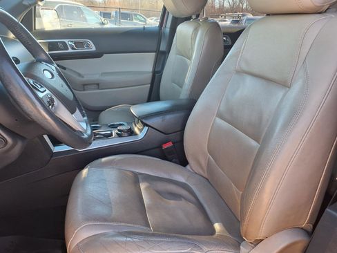 Used 2014 Ford Explorer Limited w/ Equipment Group 301A image 3
