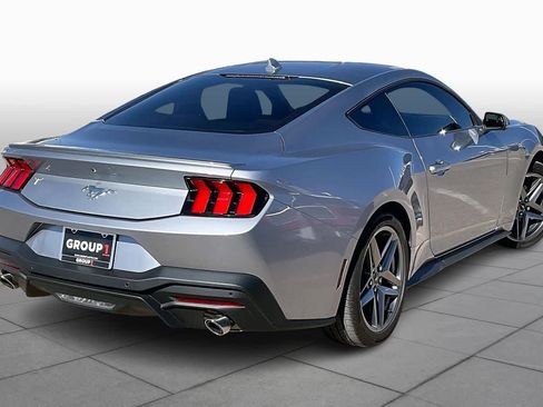 Used 2025 Ford Mustang Premium image 12