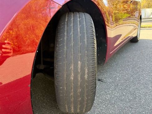 Used 2015 Hyundai Elantra SE image 32