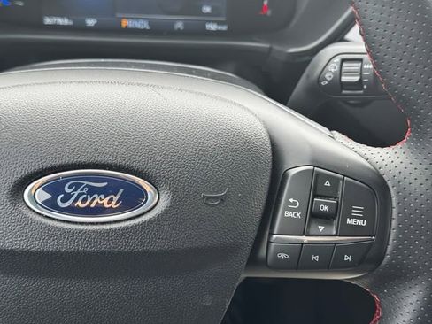 Used 2025 Ford Escape ST-Line image 25